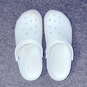 white crocs womens us 6 and mens us 8